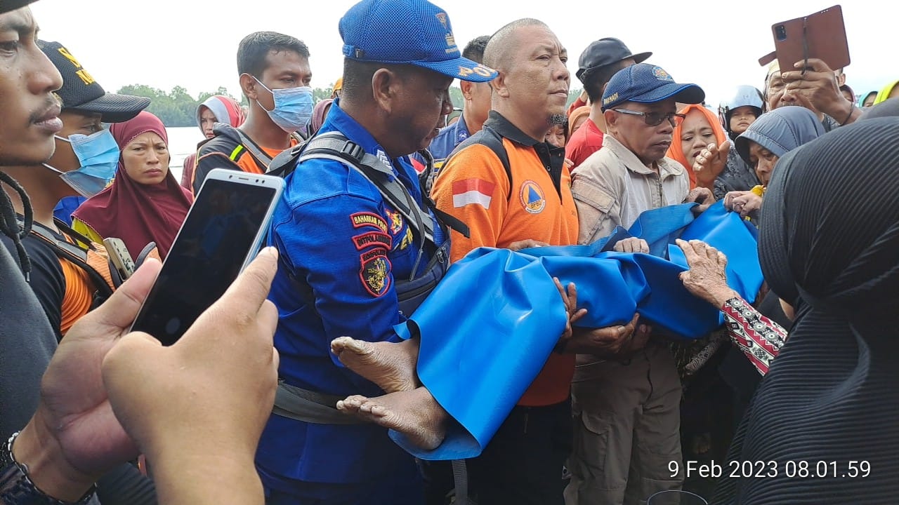Tim SAR Gabungan Ditpolairud Berhasil Temukan Bocah Tenggelam Di Kuala Pembuang