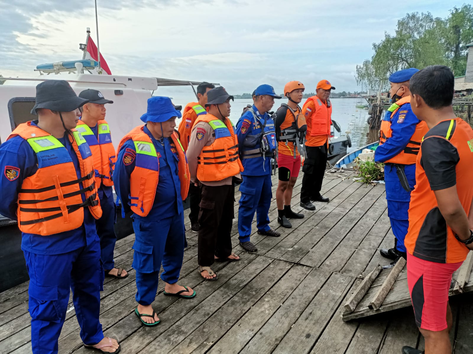 Tim SAR Gabungan Ditpolairud Berhasil Temukan Bocah Tenggelam Di Kuala Pembuang