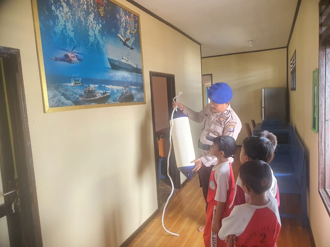 Mako Perwakilan Pegatan Dikunjungi anak-anak Pelajar Pegatan, Personel Lakukan Hal Ini