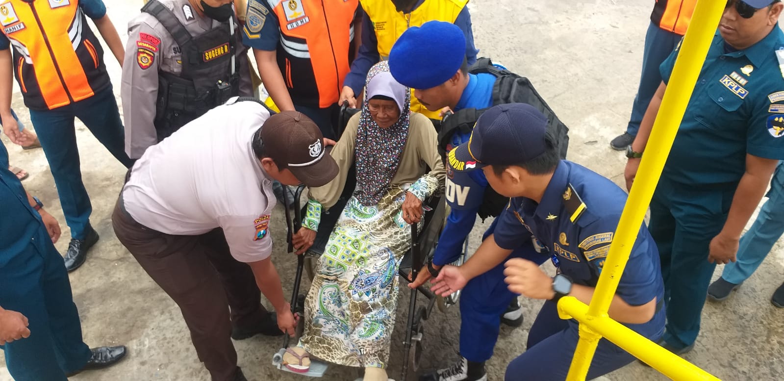 Mendekati Hari Raya Idhul Fitri 1444 H, Ditpolairud Siagakan Personelnya di Pelabuhan Kalimantan Tengah
