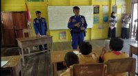 Polairud Masuk Sekolah, Edukasi Anak SD Tentang Keselamatan Berlayar